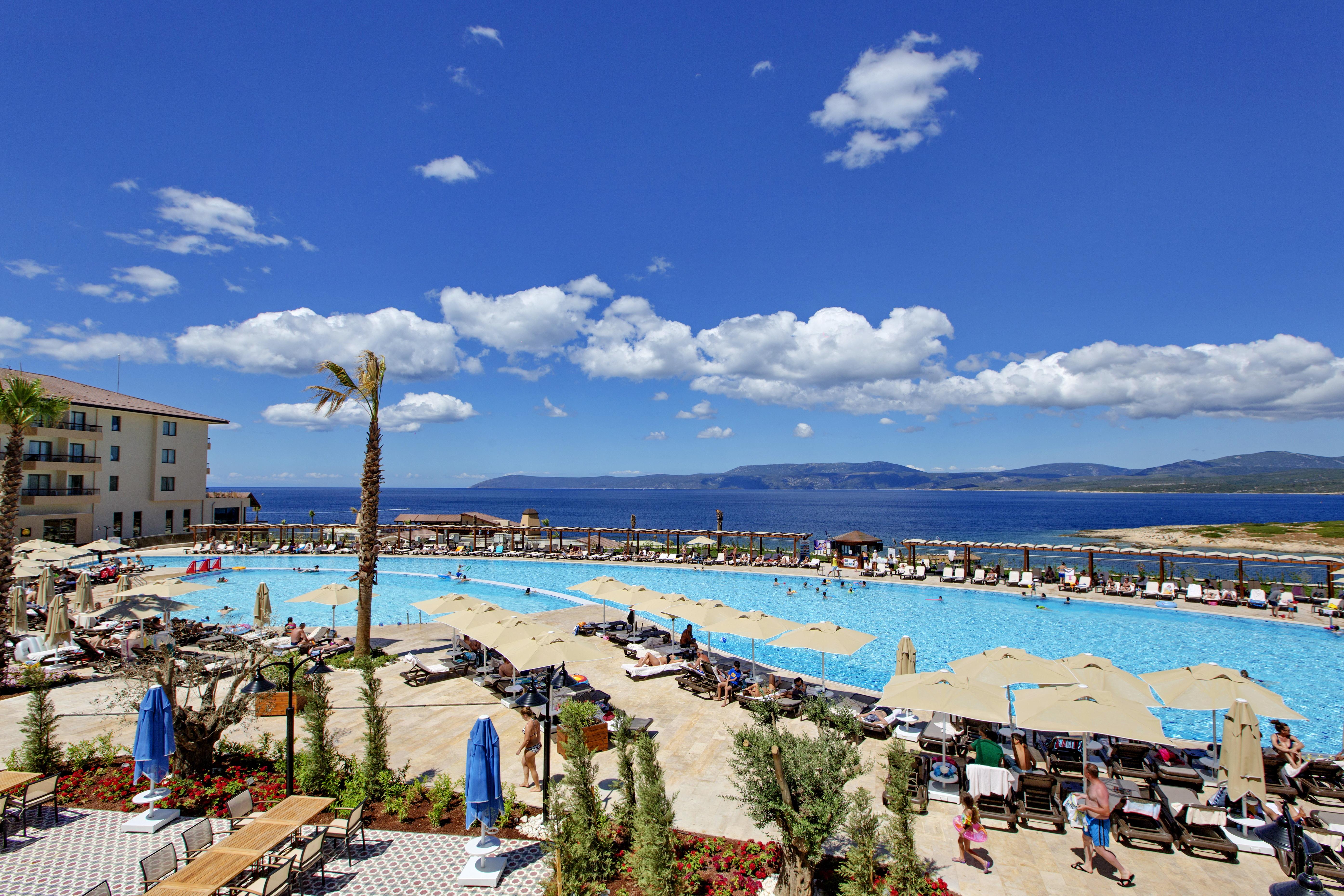 Royal Teos Thermal Clinic & - Halal 5*